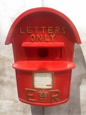 traditional British postbox design D-Letterbox Birdhouse with a gold "ER" emblem